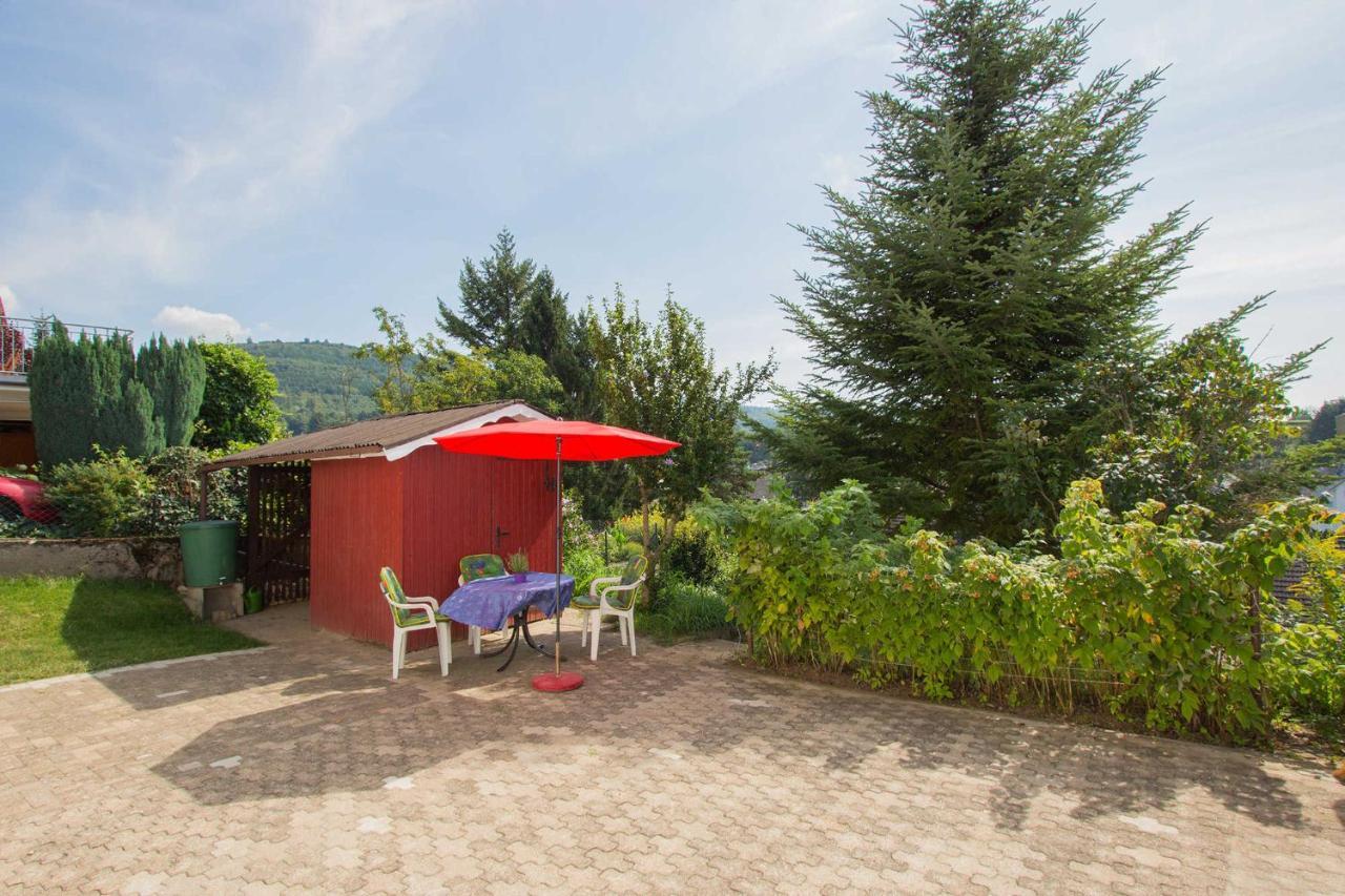 Haus Sonnenhang ฟรีเซนไฮม์ ภายนอก รูปภาพ